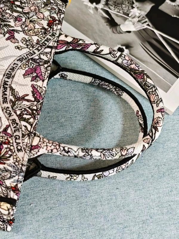 Book Tote - Image 7