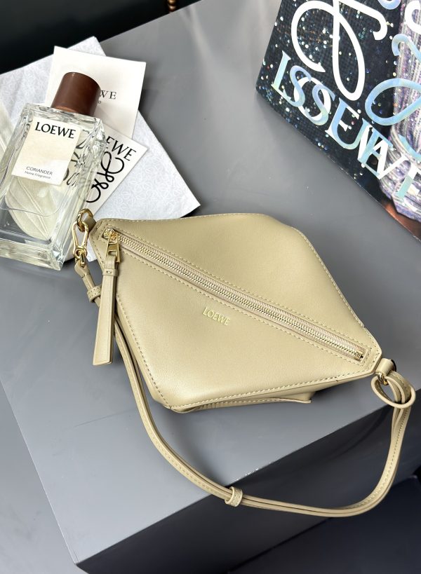 Size: 23×15.5×6.5cm - Image 7