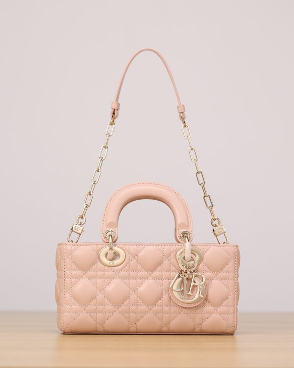 Small Lady D-Joy handbag(channel) - Image 4