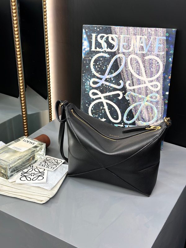 Size: 23×15.5×6.5cm - Image 2