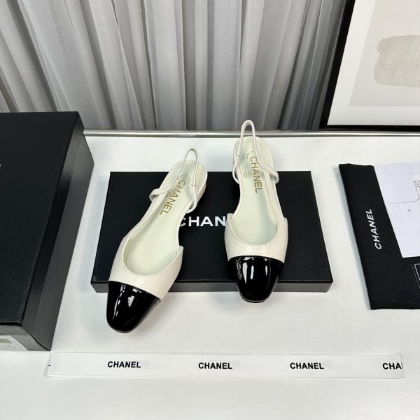 chan*lClassic slingback sandals! - Image 4