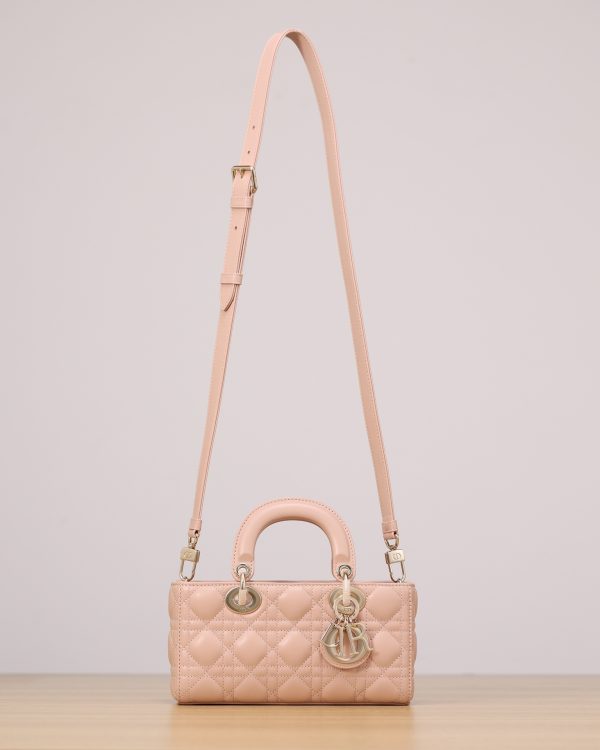 Small Lady D-Joy handbag(channel) - Image 3