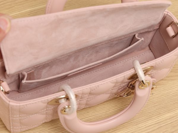 Small Lady D-Joy handbag(channel) - Image 9