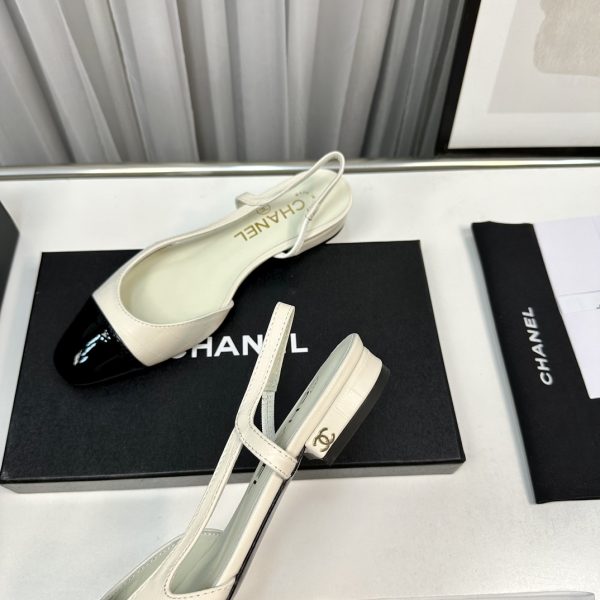 chan*lClassic slingback sandals! - Image 5
