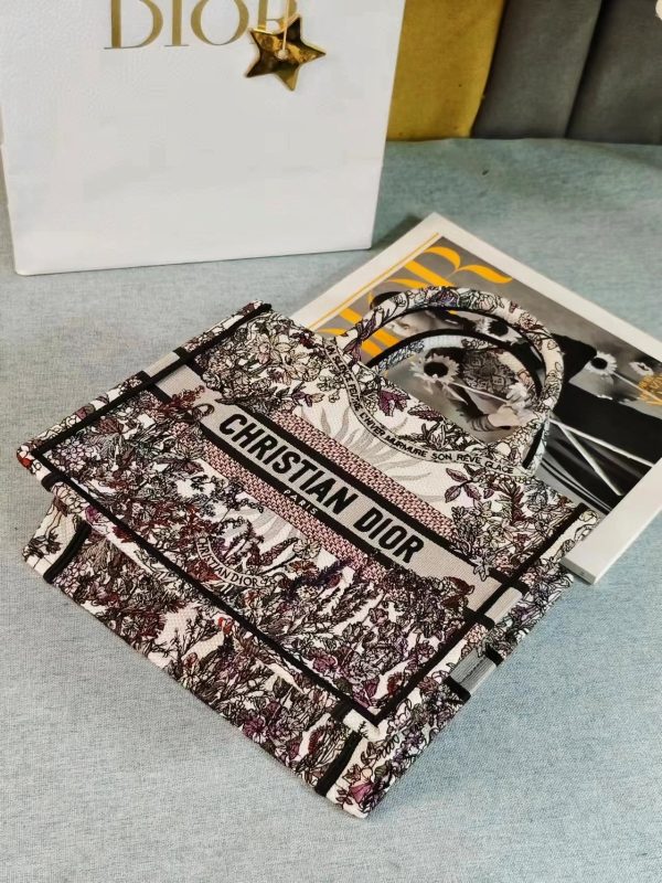 Book Tote - Image 5