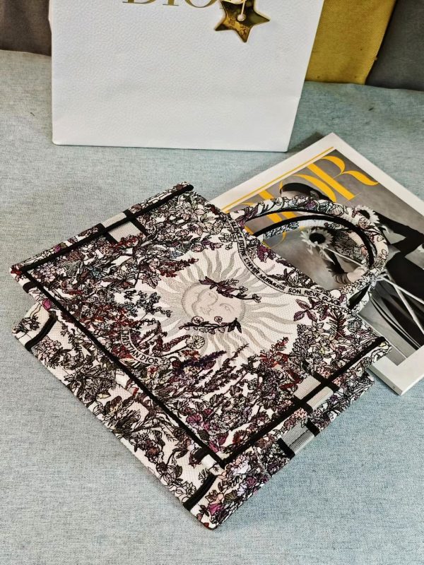 Book Tote - Image 6