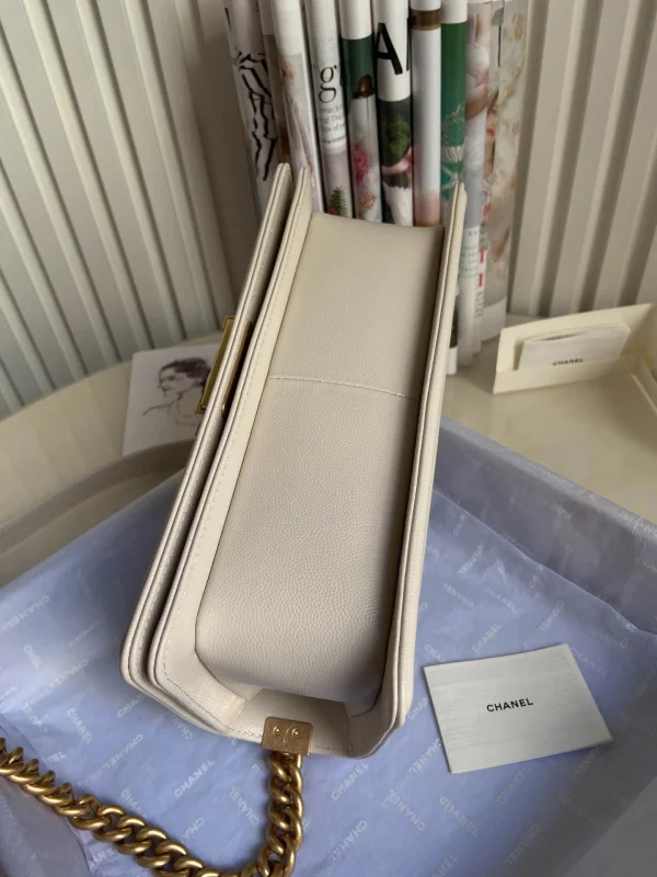 ?Chanel Calfskin Size:25x15x9cm - Image 4