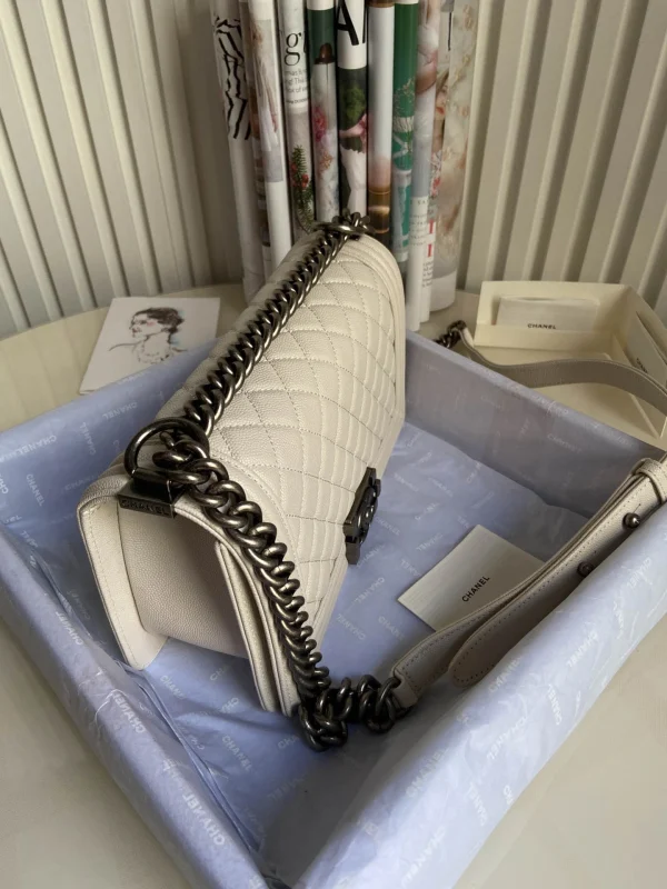 ?Chanel Calfskin Size:25x15x9cm - Image 4