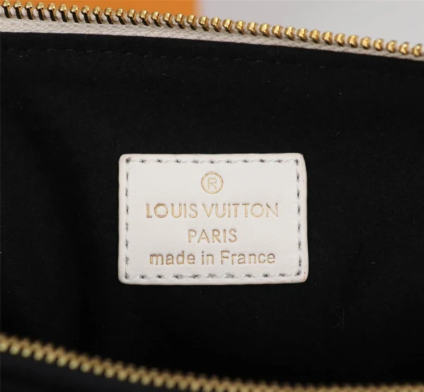 Louis Vuitton Model: 57790 Size: 26x20x12cm - Image 6