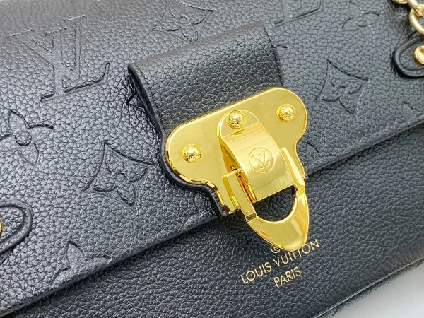 Louis Vuitton Size 21x15x8 CM - Image 8
