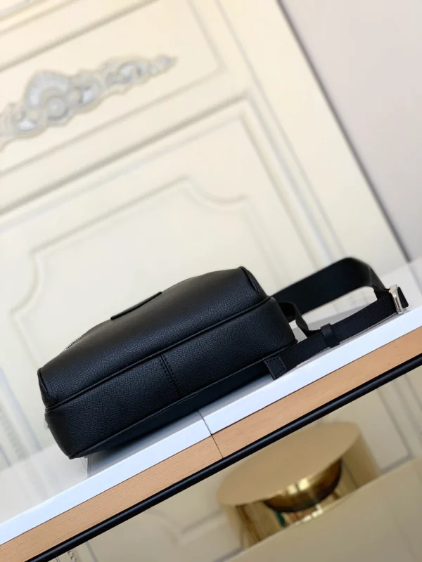 Louis Vuitton Size 29.5x20x10.5 cm - Image 8