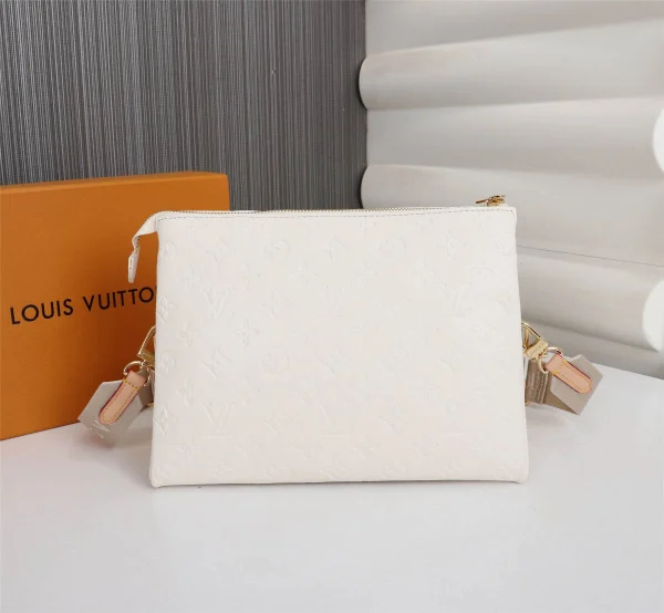 Louis Vuitton Model: 57790 Size: 26x20x12cm - Image 9